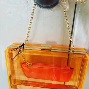 See Thur purse